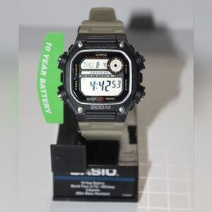 ✨🆕✨Casio Illuminator Men's Watch